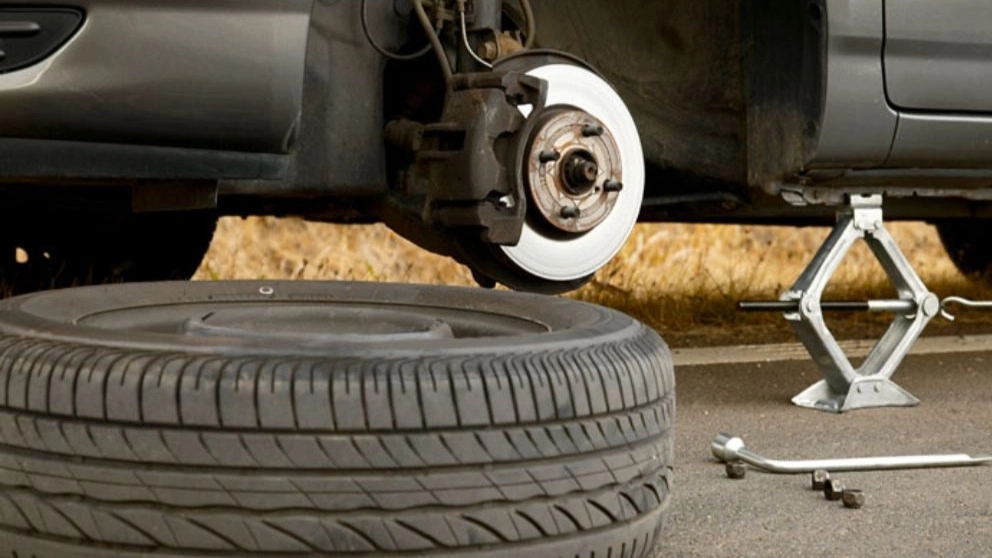 How to use a car jack? How to use a car jack?
